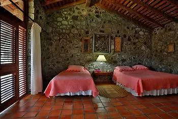 Hotel Hôtel Les Chaudieres à Anse La Raye